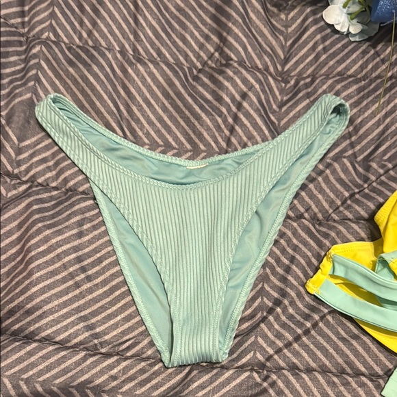 Xhilaration Ribbed Bikini Bottom - Picture 1 of 1